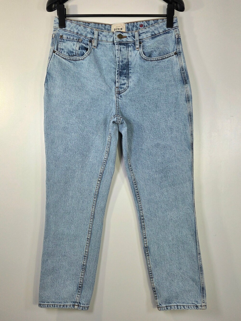 SÉZANE BRUT SEXY HIGH RISE STRAIGHT LEG WASHED DENIM.